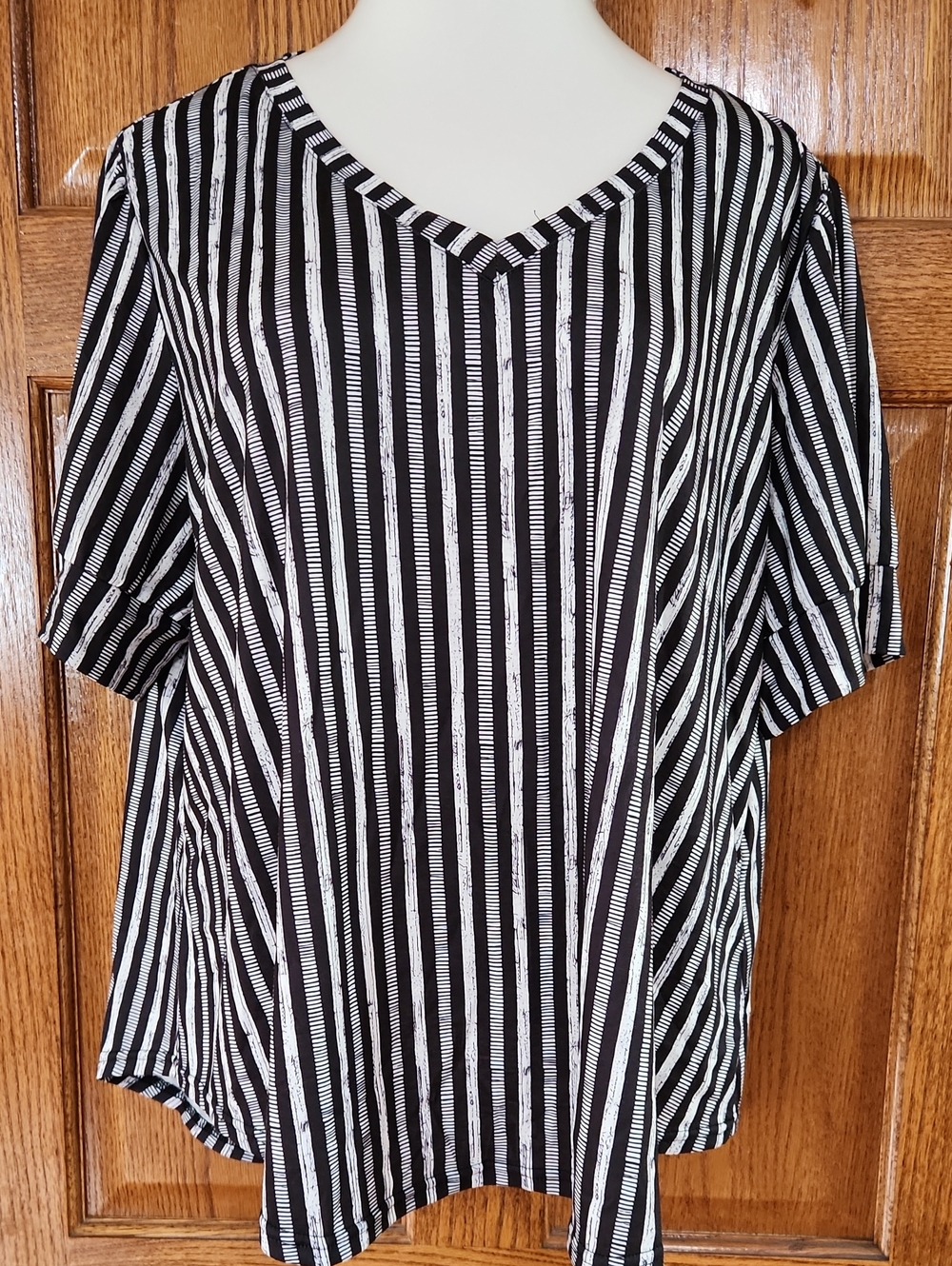 Women's Black and White Vertical Stripe V-Neck Blouse